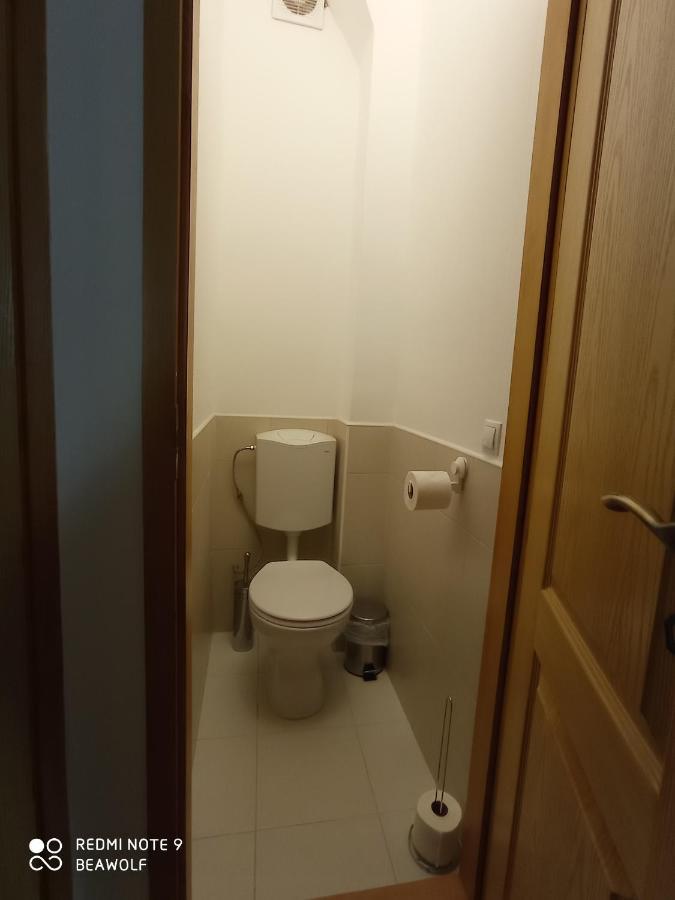 Gizella Apartman Eger Exterior photo